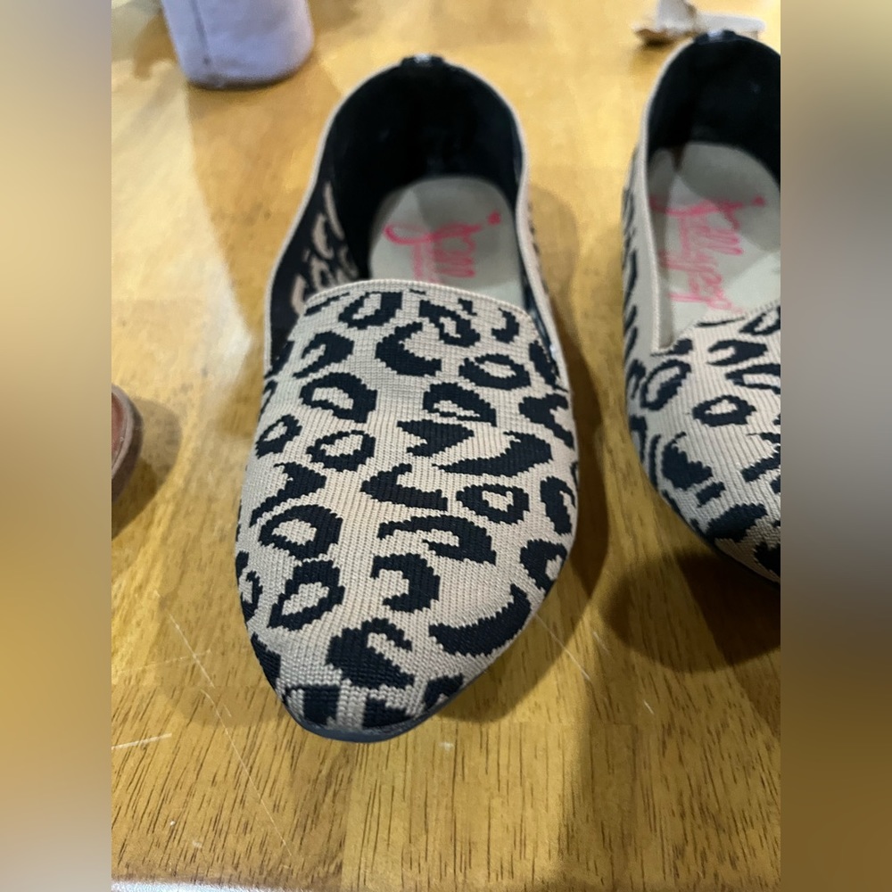 Leopard Print Flats - Picture 3 of 6
